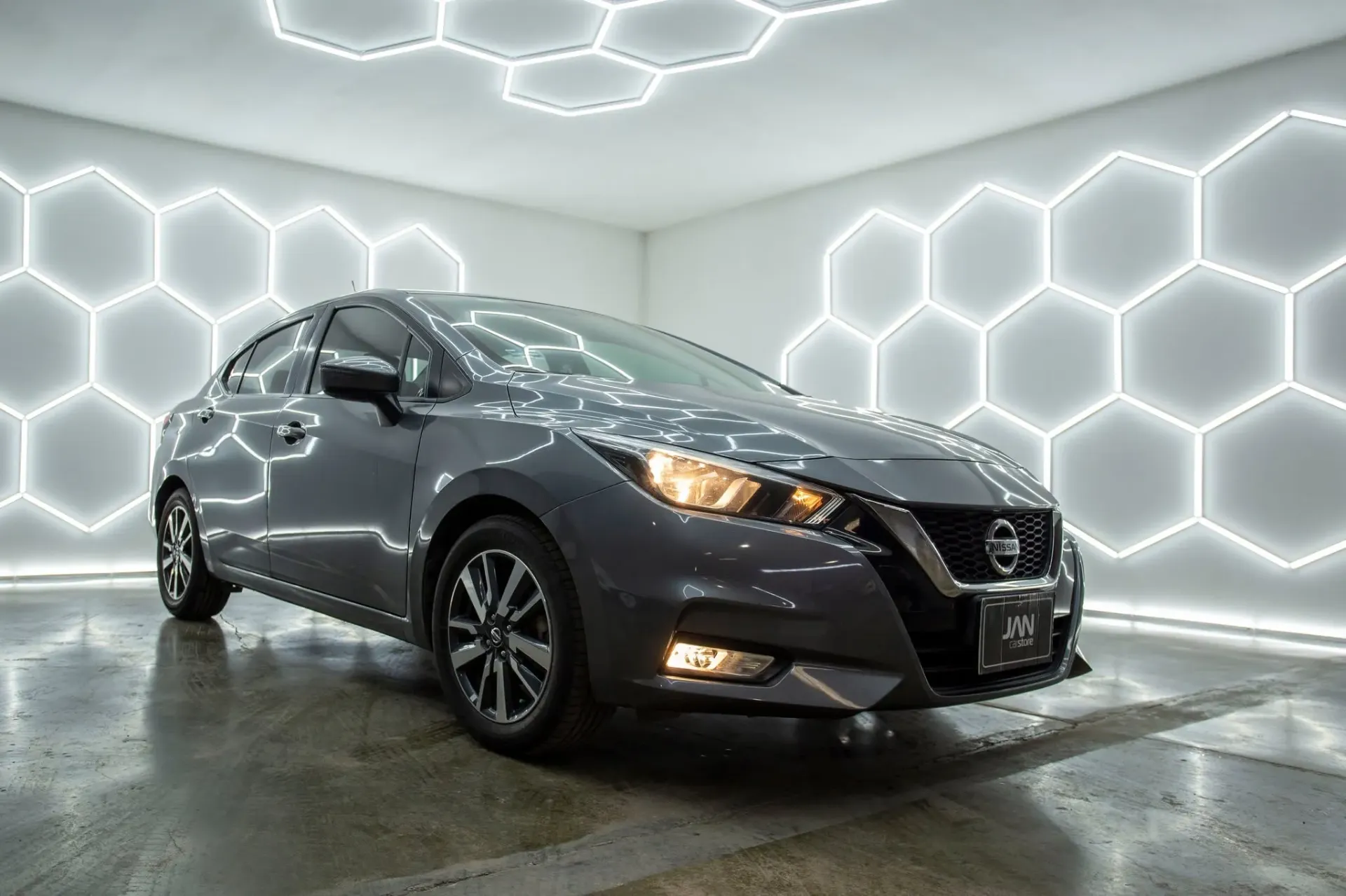 NISSAN VERSA ADVANCE 2020