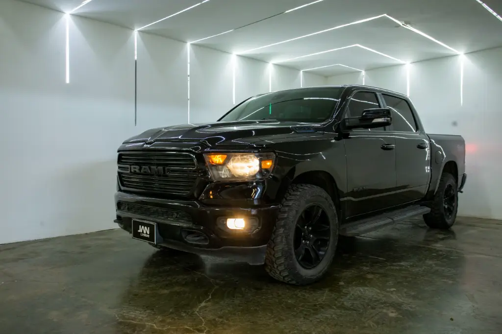 DODGE RAM BIGHORN 2021