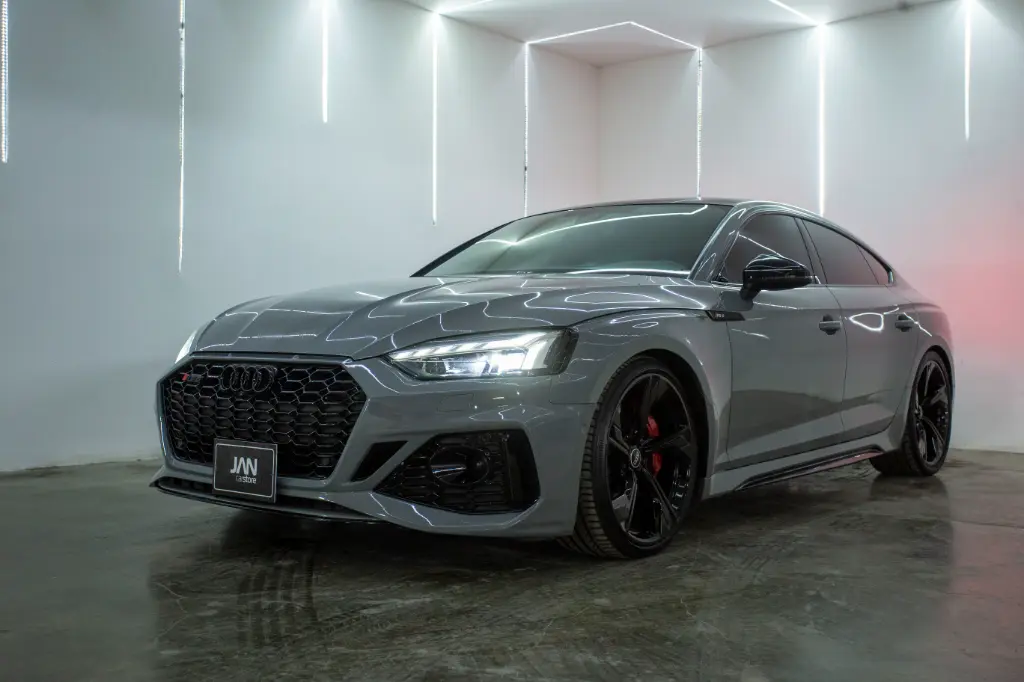 AUDI A5 RS5 2021